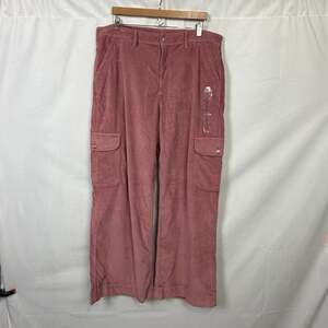 American Eagle Super High Rise Baggy Wide Leg Corduroy Cargo Pants 18